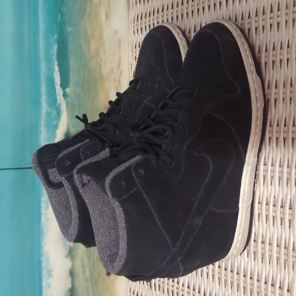 Black suaded Nike wedge sneakers